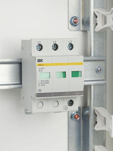 Изображение Ограничитель перенапряжения ОПС1-C 3P KARAT IEK MOP20-3-C