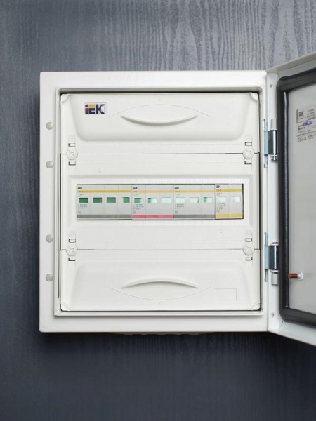 Изображение Ограничитель перенапряжения ОПС1-B 3P KARAT IEK MOP20-3-B